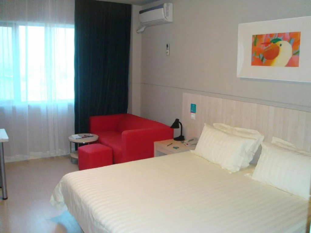 Bed in Jinjiang Inn Shanghai Songjiang University Town