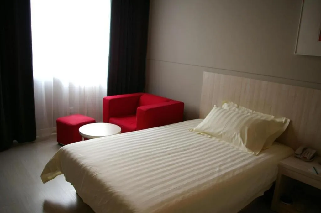 Bed in Jinjiang Inn Shanghai Songjiang University Town