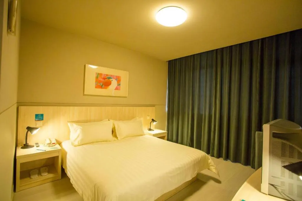 Bed in Jinjiang Inn Shanghai Songjiang University Town