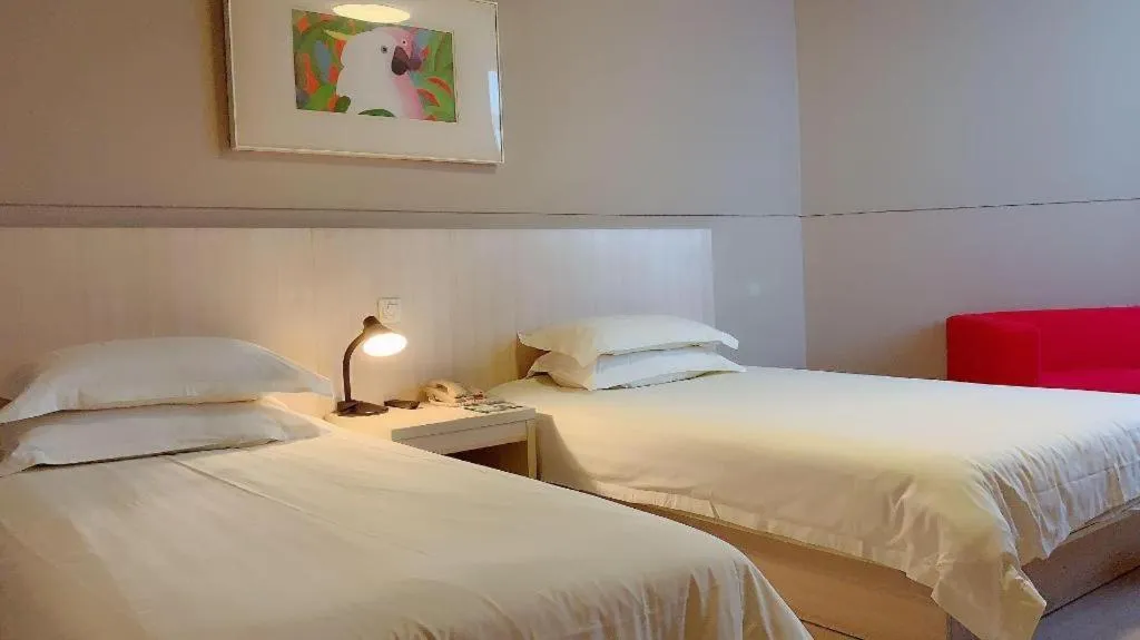 Bed in Jinjiang Inn Shanghai Songjiang University Town