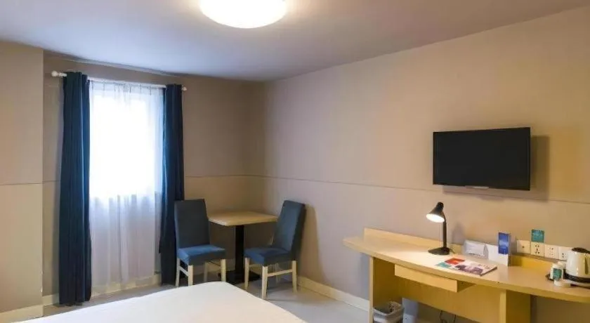 Bed in Jinjiang Inn Wuhan Hanjiang Road Metro Station Jiangtan Pedestrian Street