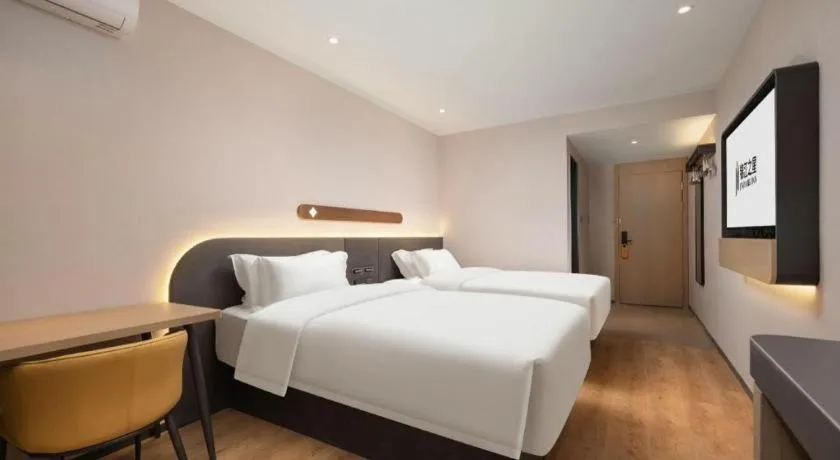 Bed in Jinjiang Inn Wuhan Hanjiang Road Metro Station Jiangtan Pedestrian Street