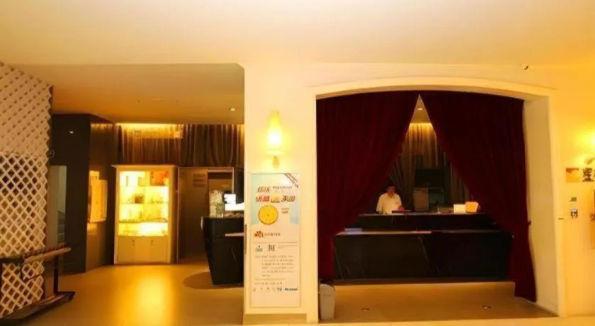 Jinjiang Inn Wuhan Hanjiang Road Metro Station Jiangtan Pedestrian Street