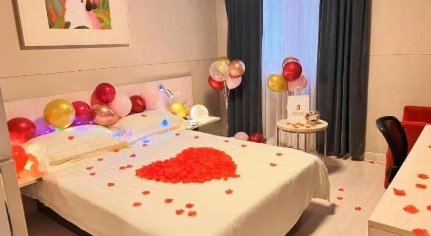 Bed in Jinjiang Inn Wuhan Hanjiang Road Metro Station Jiangtan Pedestrian Street