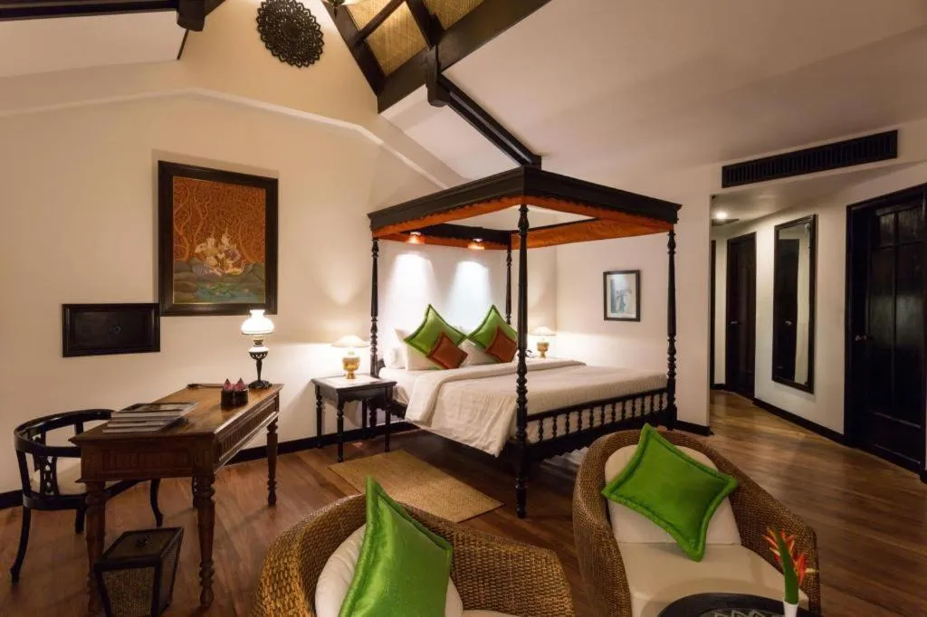 Bed in Angkor Village Resort & Spa