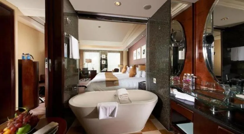 New Century Hangzhou Grand Hotel