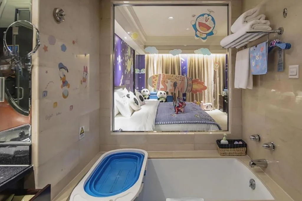 Bed in New Century Hangzhou Grand Hotel