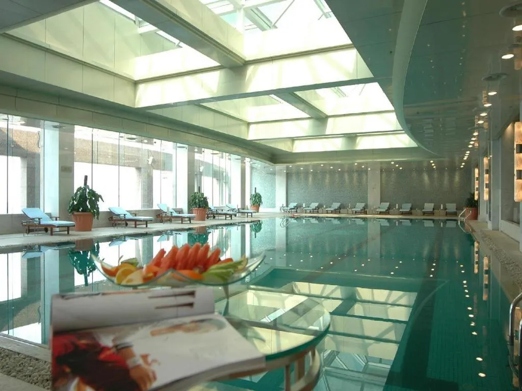 New Century Hangzhou Grand Hotel