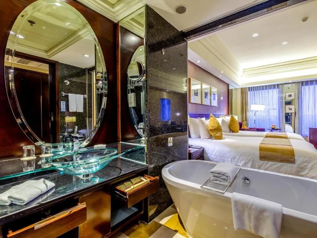 New Century Hangzhou Grand Hotel