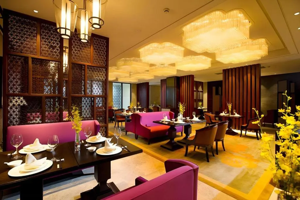 New Century Hangzhou Grand Hotel