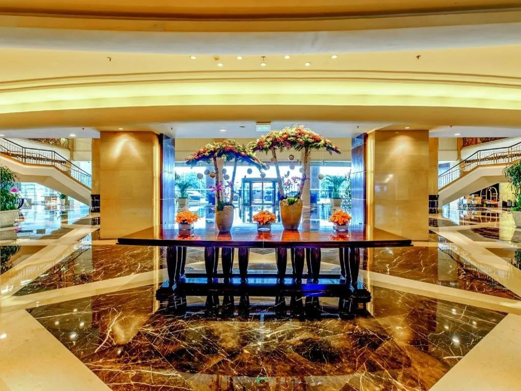 New Century Hangzhou Grand Hotel