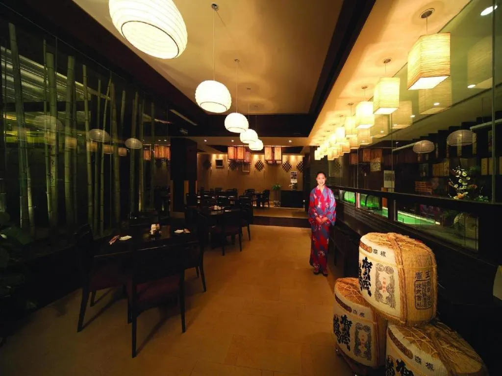 New Century Hangzhou Grand Hotel