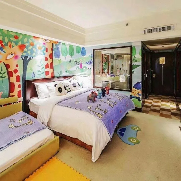 Bed in New Century Hangzhou Grand Hotel