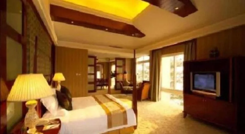 Bed in New Century Hotel Taizhou