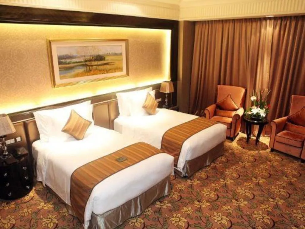 Bed in Chateau StarRiver Guangzhou Peninsula