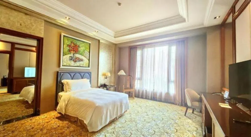 Bed in Chateau StarRiver Guangzhou Peninsula