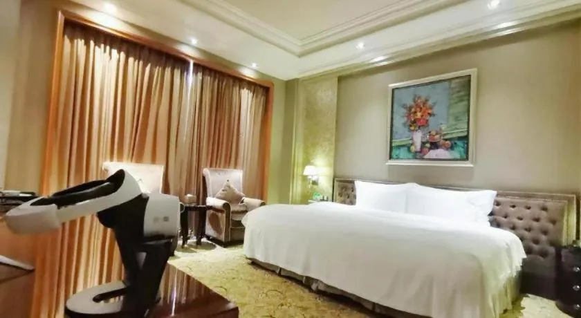 Bed in Chateau StarRiver Guangzhou Peninsula