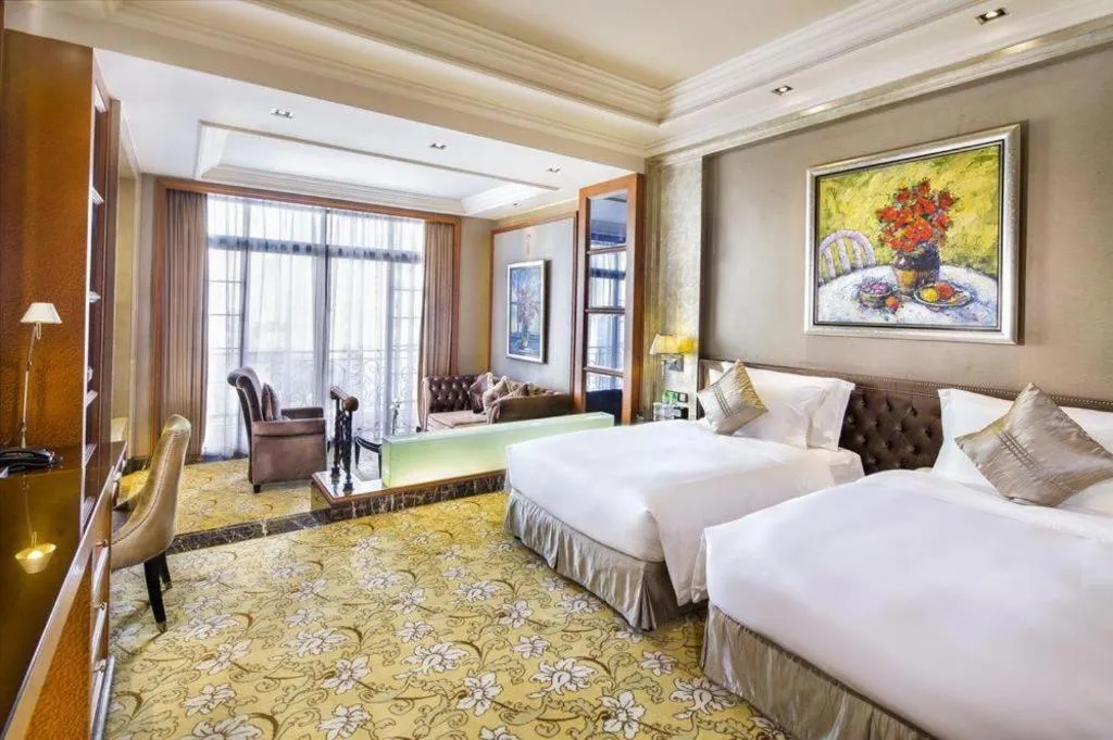 Bed in Chateau StarRiver Guangzhou Peninsula