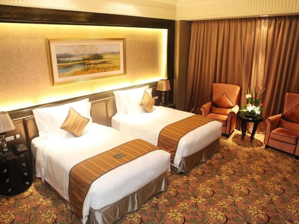 Bed in Chateau StarRiver Guangzhou Peninsula