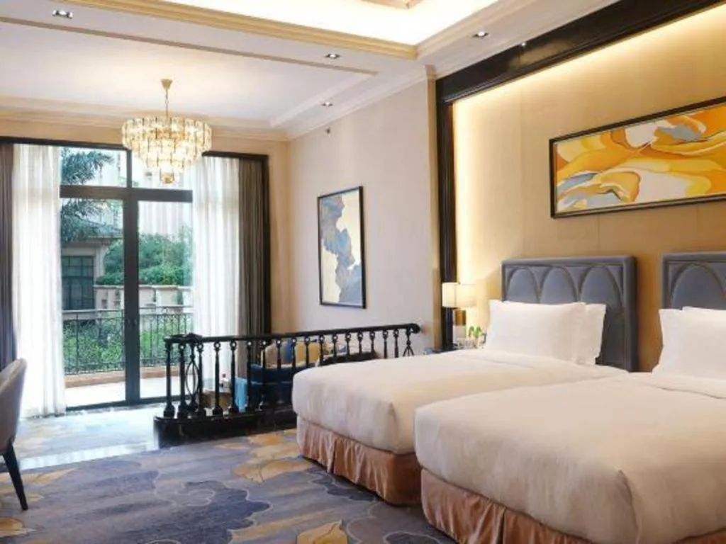 Bed in Chateau StarRiver Guangzhou Peninsula