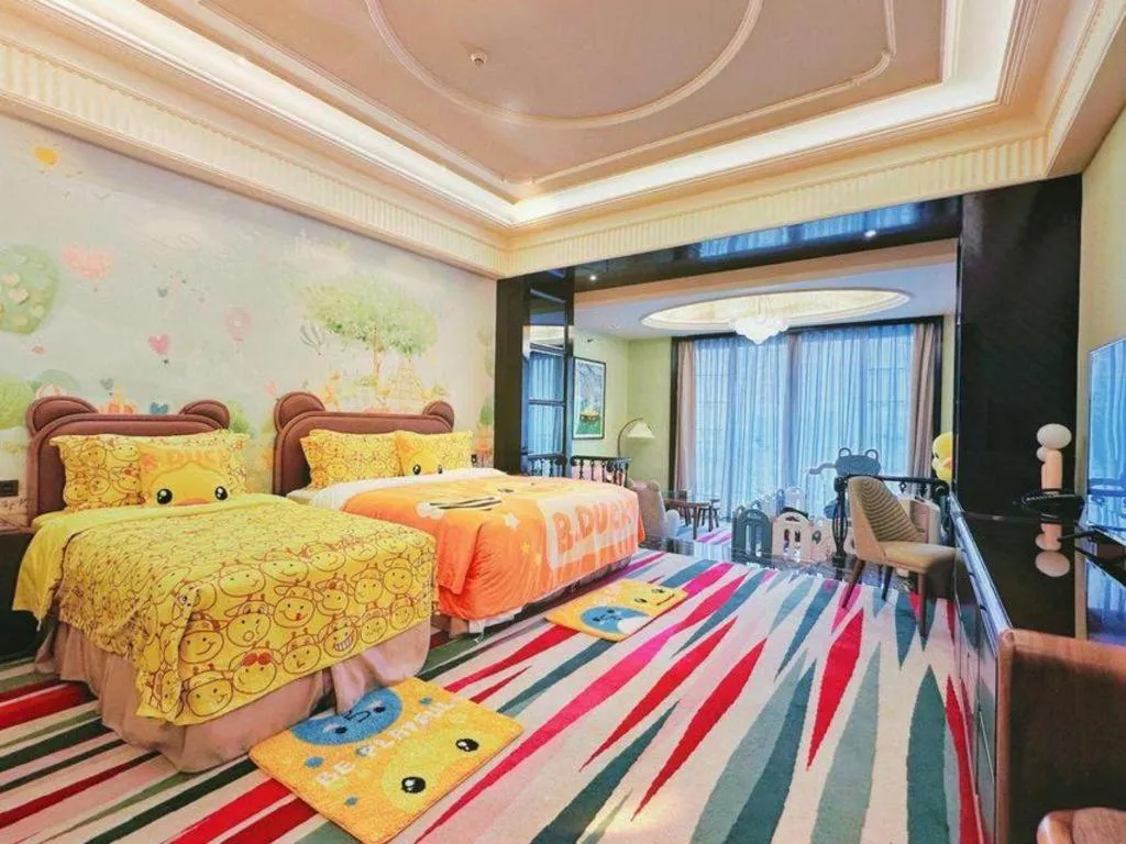 Bed in Chateau StarRiver Guangzhou Peninsula