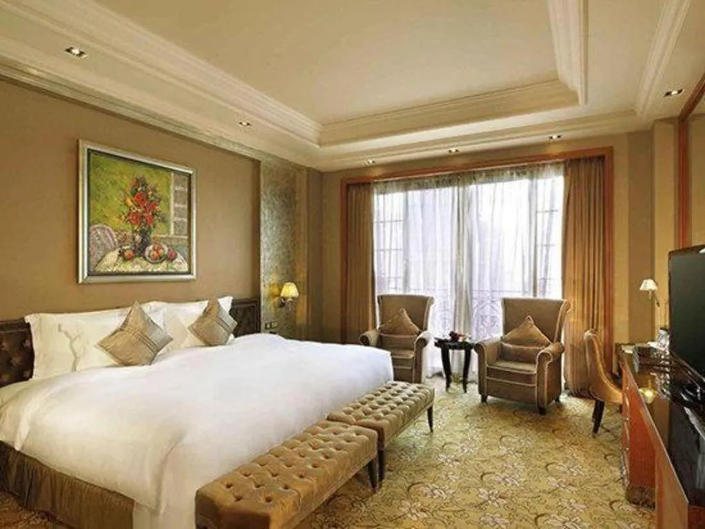 Bed in Chateau StarRiver Guangzhou Peninsula