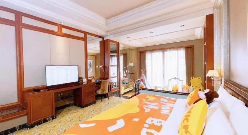 Bed in Chateau StarRiver Guangzhou Peninsula