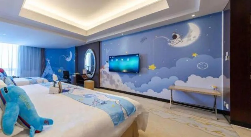 Bed in New Century Grand Changchun Hotel