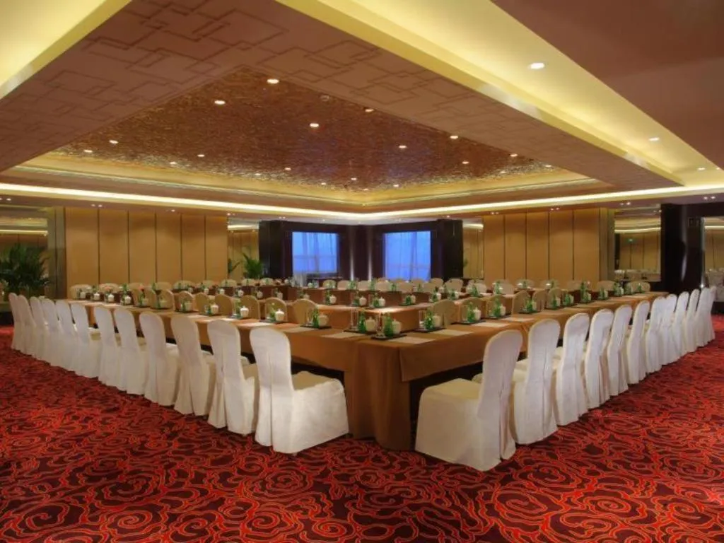 New Century Grand Changchun Hotel