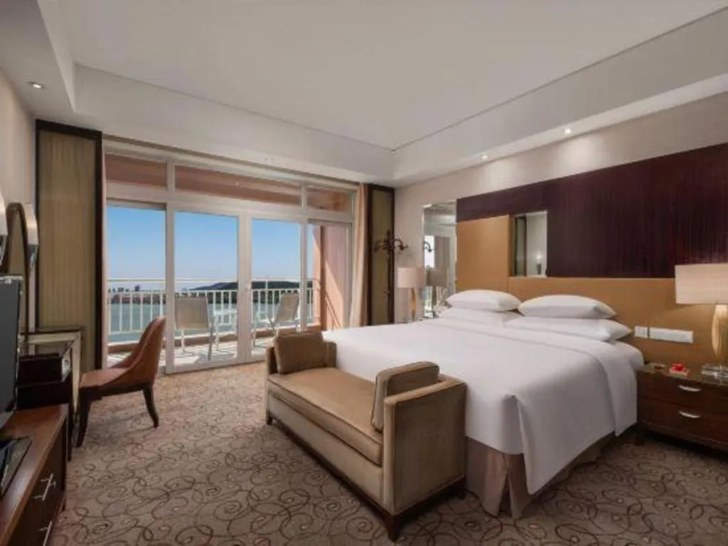 Bed in New Century Grand Hotel Xuzhou