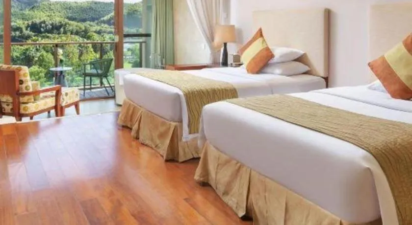 Bed in New Century Resort Jiulong Lake Ningbo