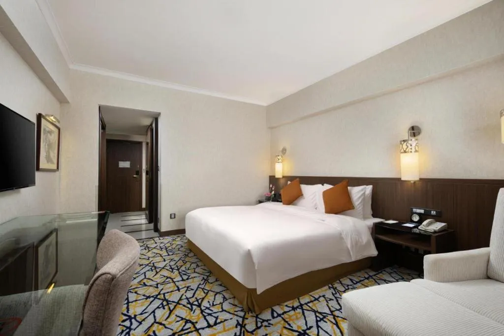 Bed in Xian Grand Noble Hotel