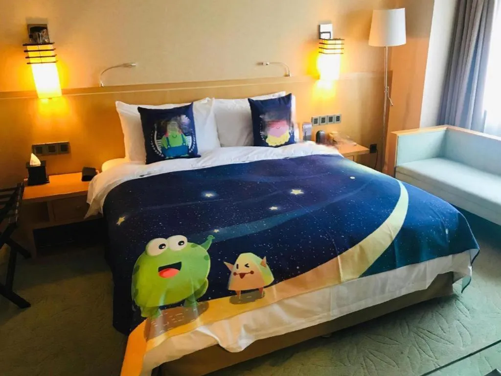 Bed in Xian Grand Noble Hotel