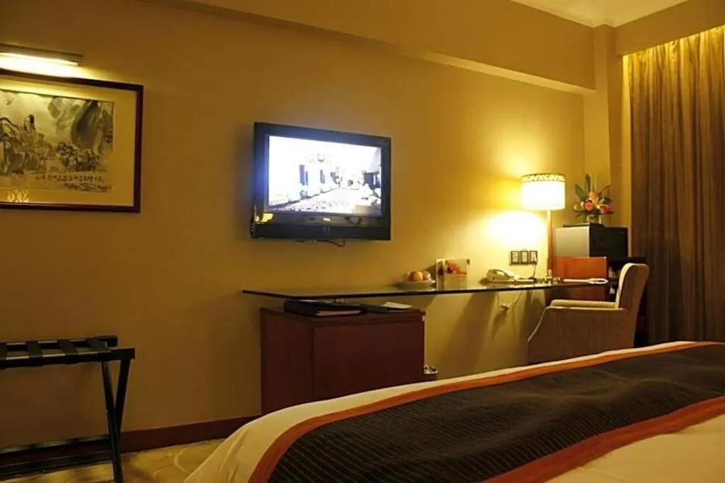 Bed in Xian Grand Noble Hotel