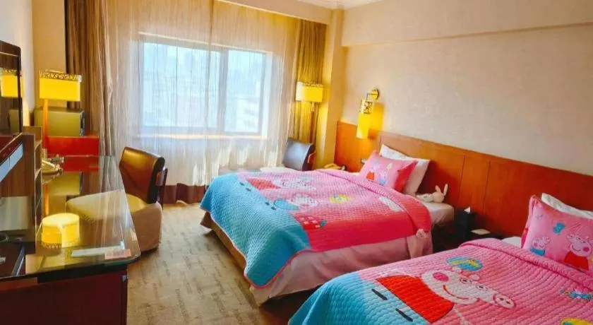 Bed in Xian Grand Noble Hotel