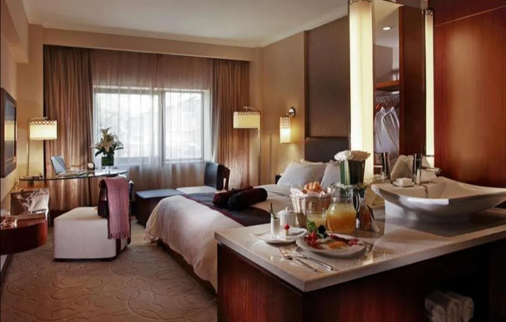 Bed in Xian Grand Noble Hotel