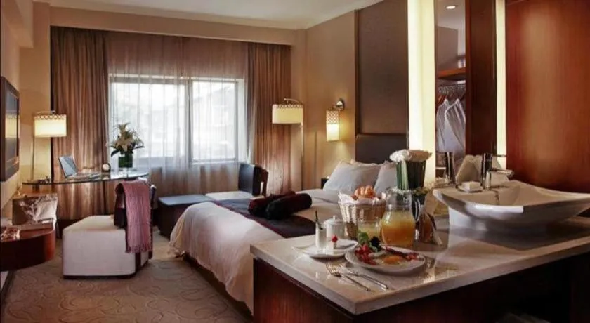 Bed in Xian Grand Noble Hotel