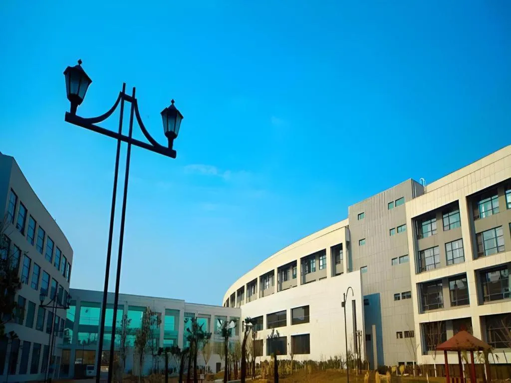 New Century Hotel Zaozhuang Fengming