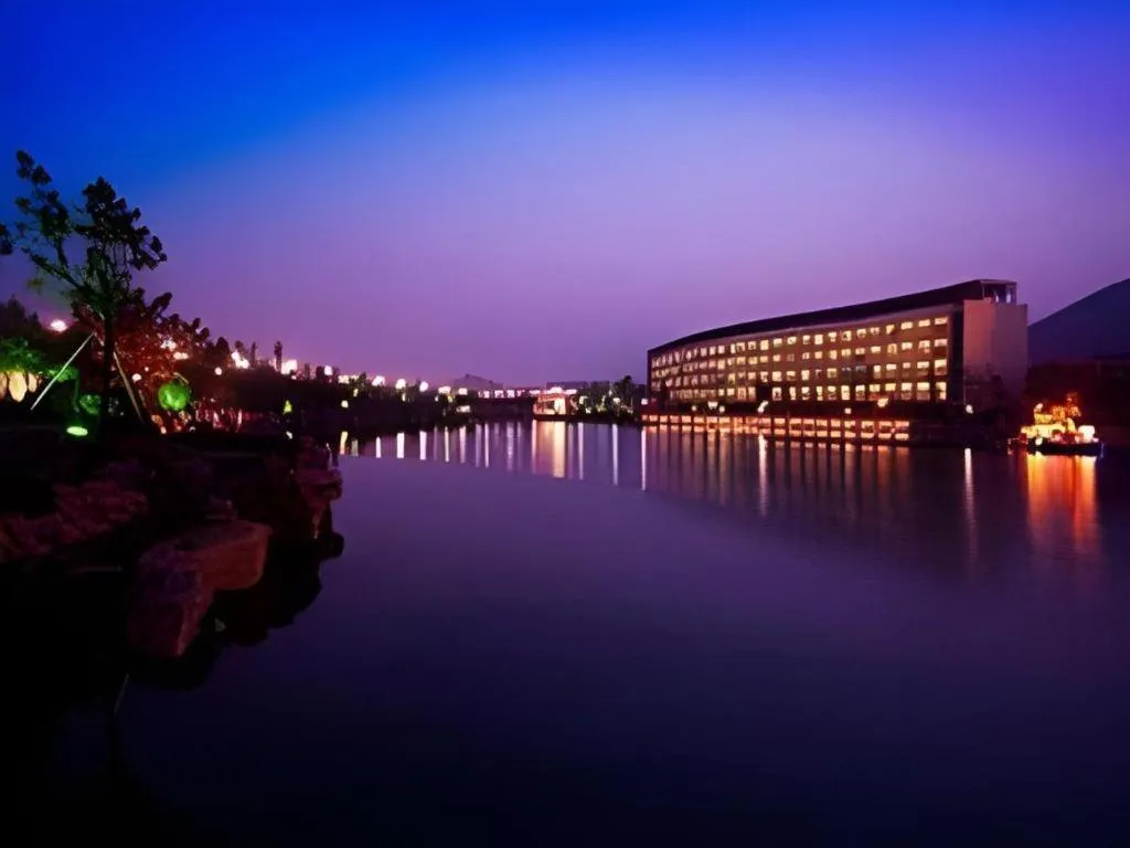 New Century Hotel Zaozhuang Fengming