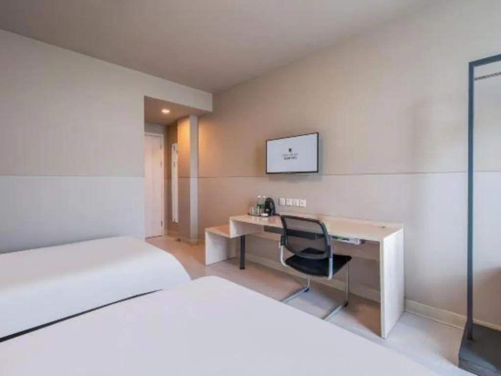 Bed in Jinjiang Inn Zhoushan Putuo Shenjiamen