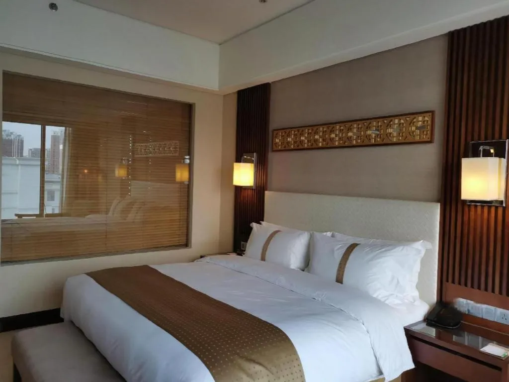Bed in Datong Hotel