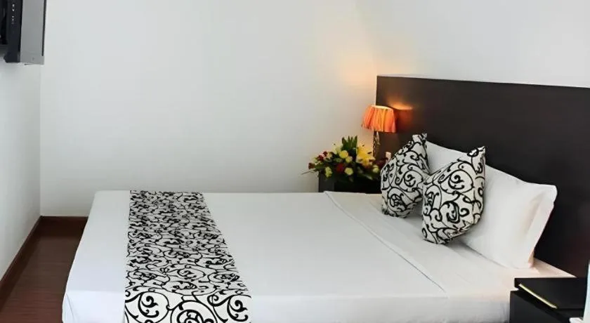 Bed in Paragon Villa Hotel Nha Trang