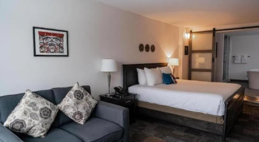 Bed in Coast High Country Inn