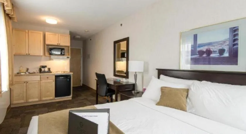 Bed in Coast High Country Inn