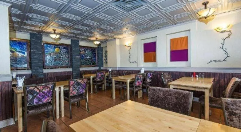 Coast High Country Inn