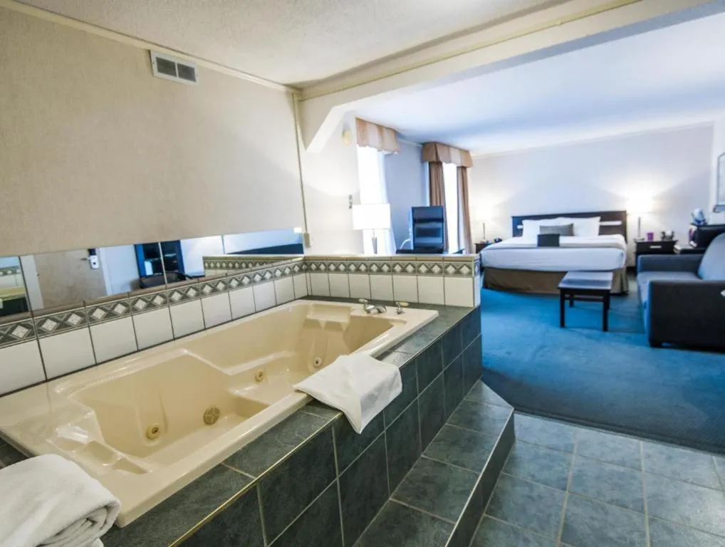 Bed in Coast High Country Inn