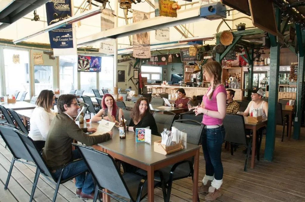 Coast High Country Inn