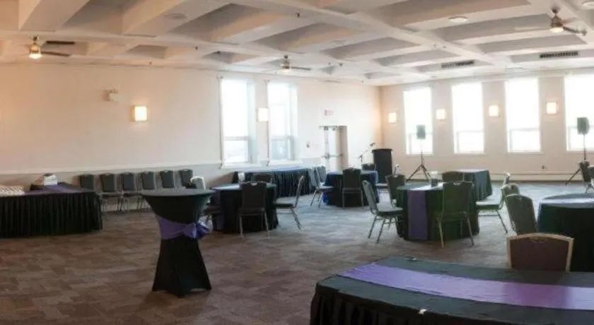 Coast High Country Inn