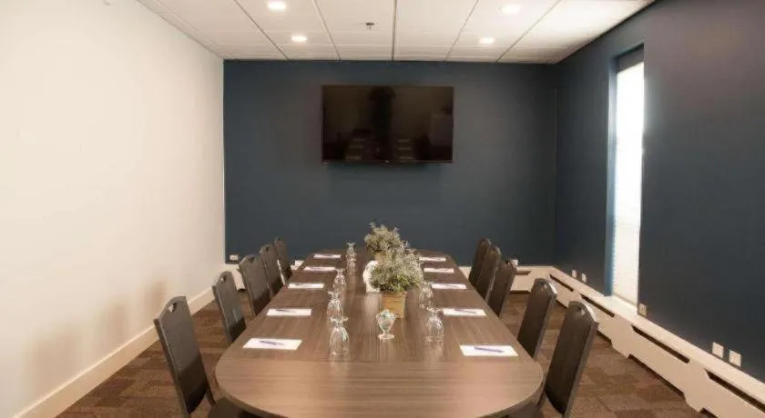 Coast High Country Inn