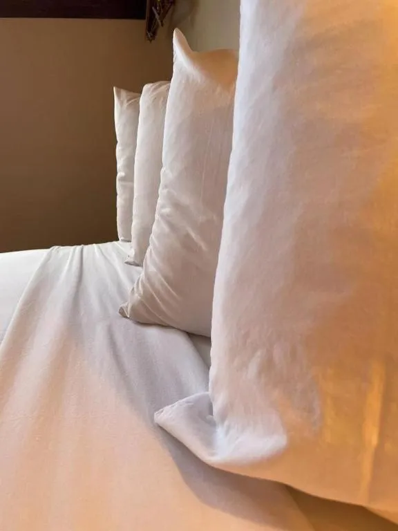 Bed in Americas Best Value Inn Torrington